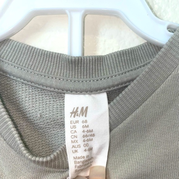 Matching cheetah outfit set. - Picture 2 of 3